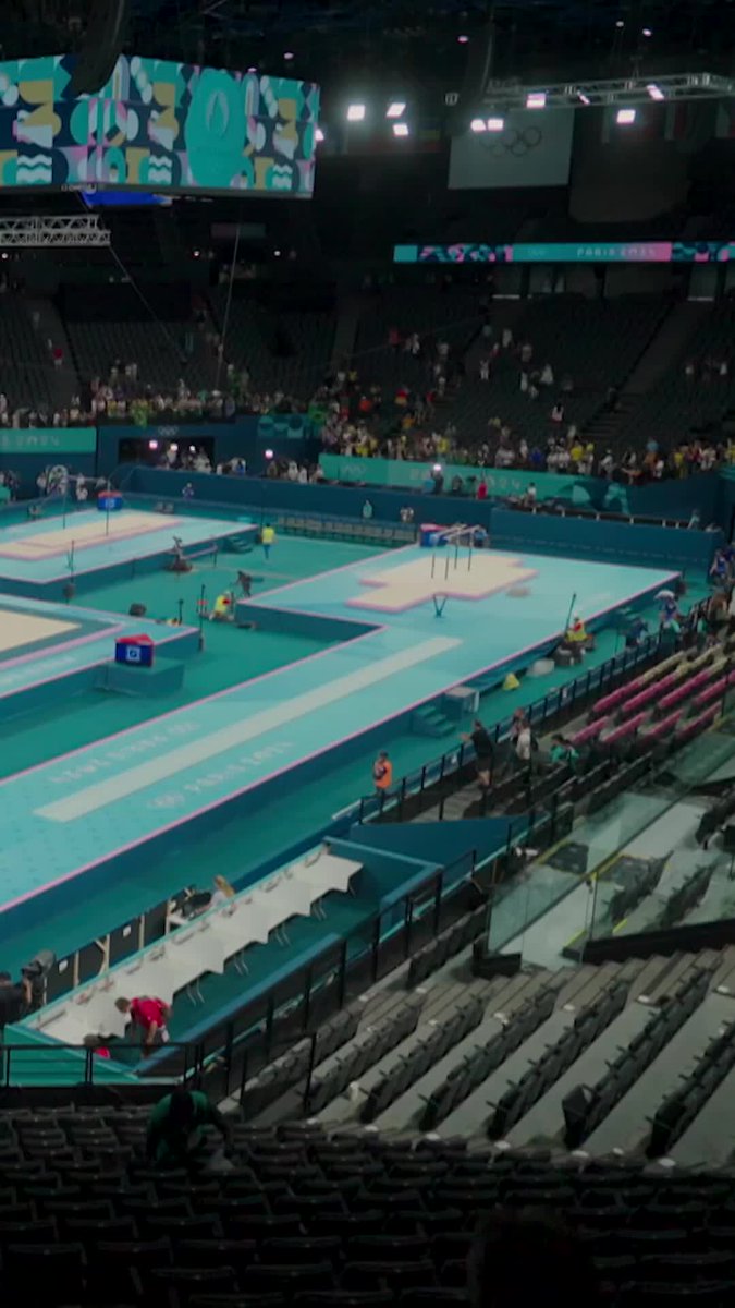 🇫🇷 | PARÍS 2024: Vídeo de cómo una de las sedes de París 2024, la de gimnasia, cambia a ser sede para los partidos de básquetbol.