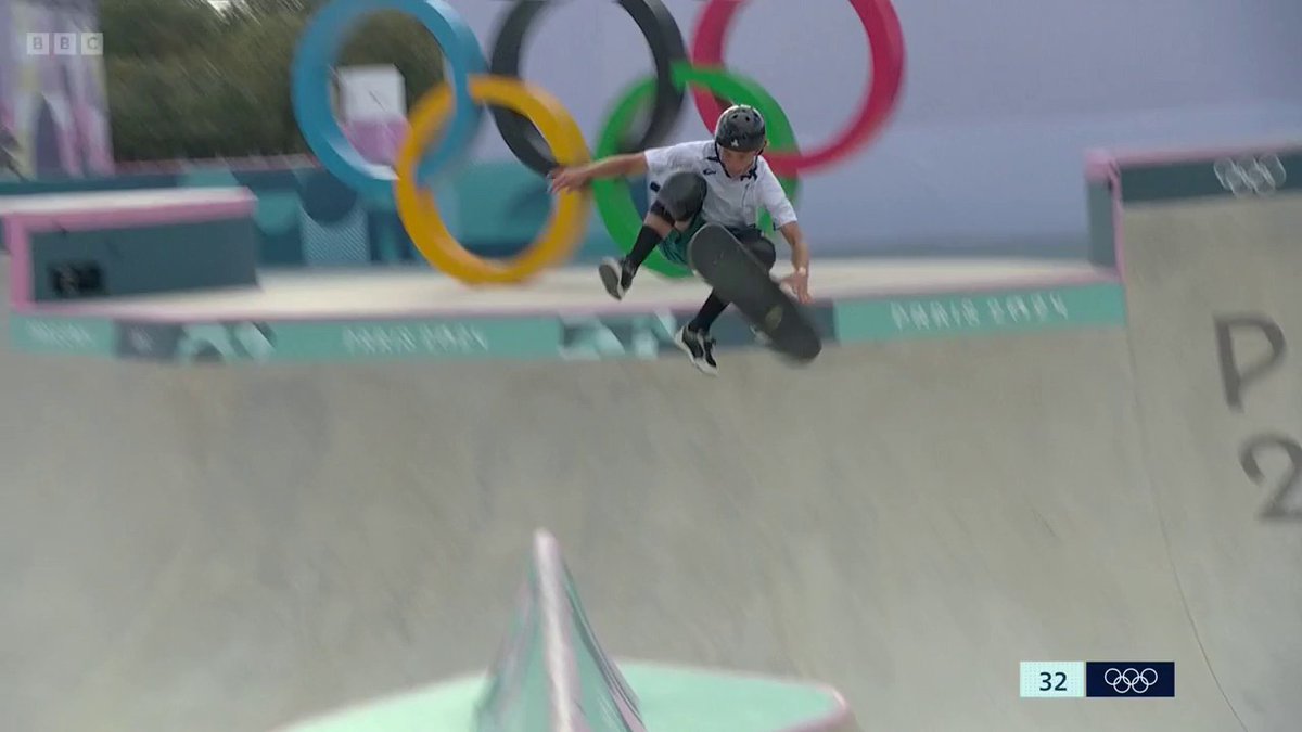 The is the run that saw Australia's Keegan Palmer retain the skateboarding park gold 🛹 Insane skills 🤯 #Olympics #Paris2024 #Skateboarding