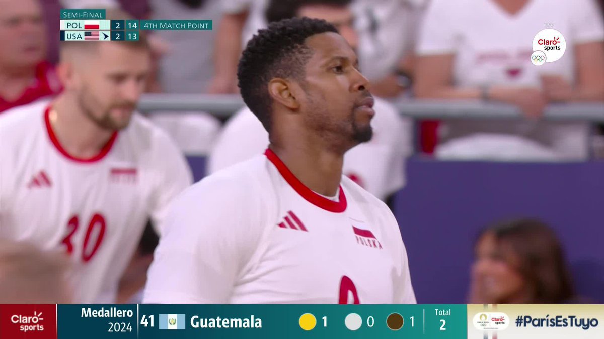¡DE PELÍCULA PARA POLONIA EN EL VOLEIBOL! 😱🏐🇵🇱 Estados Unidos llevó al quinto set el juego y con un sufrido match point, los polacos sellaron su pase a la final en #Paris2024 #ParísEsTuyo