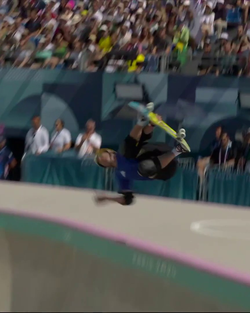 51-year-old Andy Macdonald was having the time of his life today 🤩 Even Tony Hawk was loving it 😍 #Paris2024 #Olympics