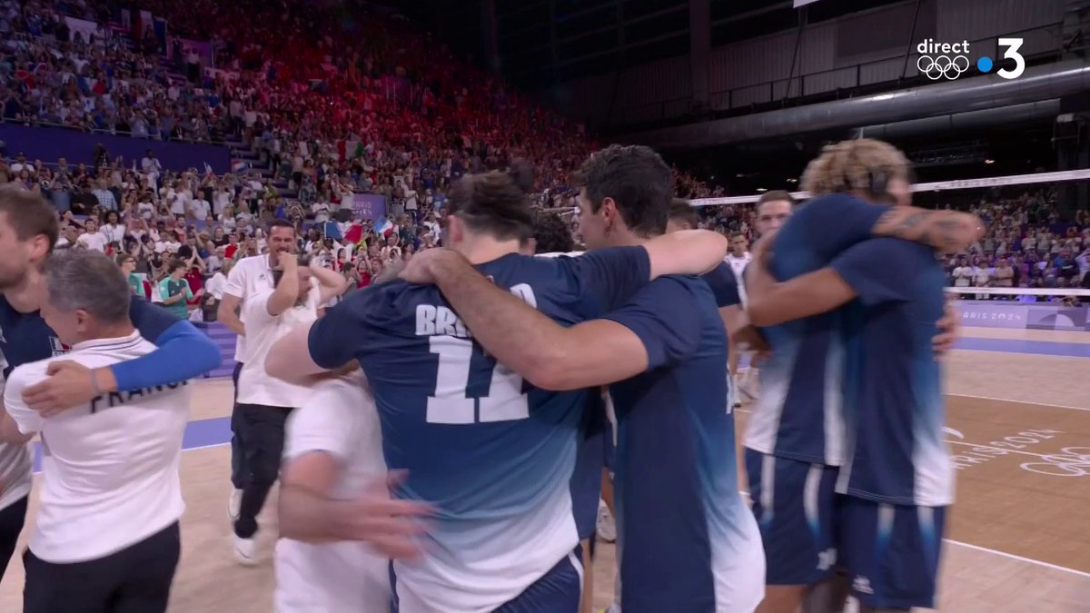 #Paris2024 | 🏐 🇫🇷 LES BLEUS SONT EN FINALE 🔥🔥 Les champions olympiques français vont défendre leur titre face à la Pologne en finale du tournoi de volley 🤩💪 Nouvelle médaille assurée pour les Bleus 👏🥳 📺 Les JO en direct :