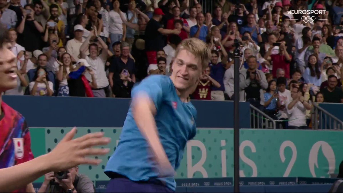 VILKEN BRAGD! Sverige är klart för final efter Anton Källbergs sensationella vändning mot Tomokazu Harimoto i sista och avgörande matchen i lagsemifinal mot Japan! 🇸🇪🏓 📲 Streama varje ögonblick från OS i Paris 2024 – bara på Max
