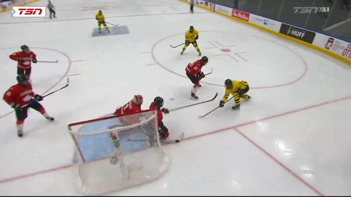 "Unbelievable what he was doing!" - Craig Button 🇨🇦’s Jack Ivankovic and Quinn Beauchesne team up to deny 🇸🇪 on multiple occasions! #HlinkaGretzkyCup