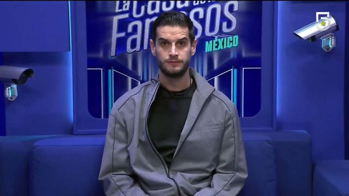 El siguiente en nominar es #AdriánMarcelo 👀😯 #LaCasaDeLosFamososMx, de lunes a viernes 10:00 p.m. por #El5, domingos, 8:30 p.m. por #LasEstrellas y 24/7 por #VIX 📺📱