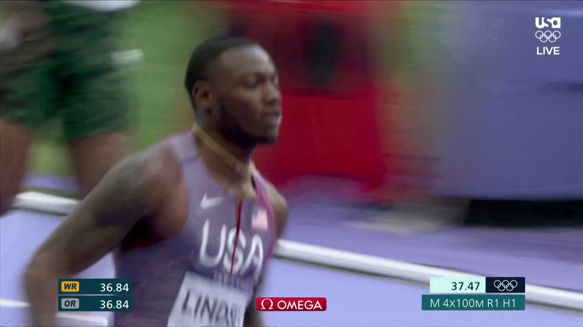 Courtney Lindsey leaves NO doubt down the stretch and pulls away to move the USA on to the 4x100m relay final. #ParisOlympics 📺 USA Network &amp; Peacock
