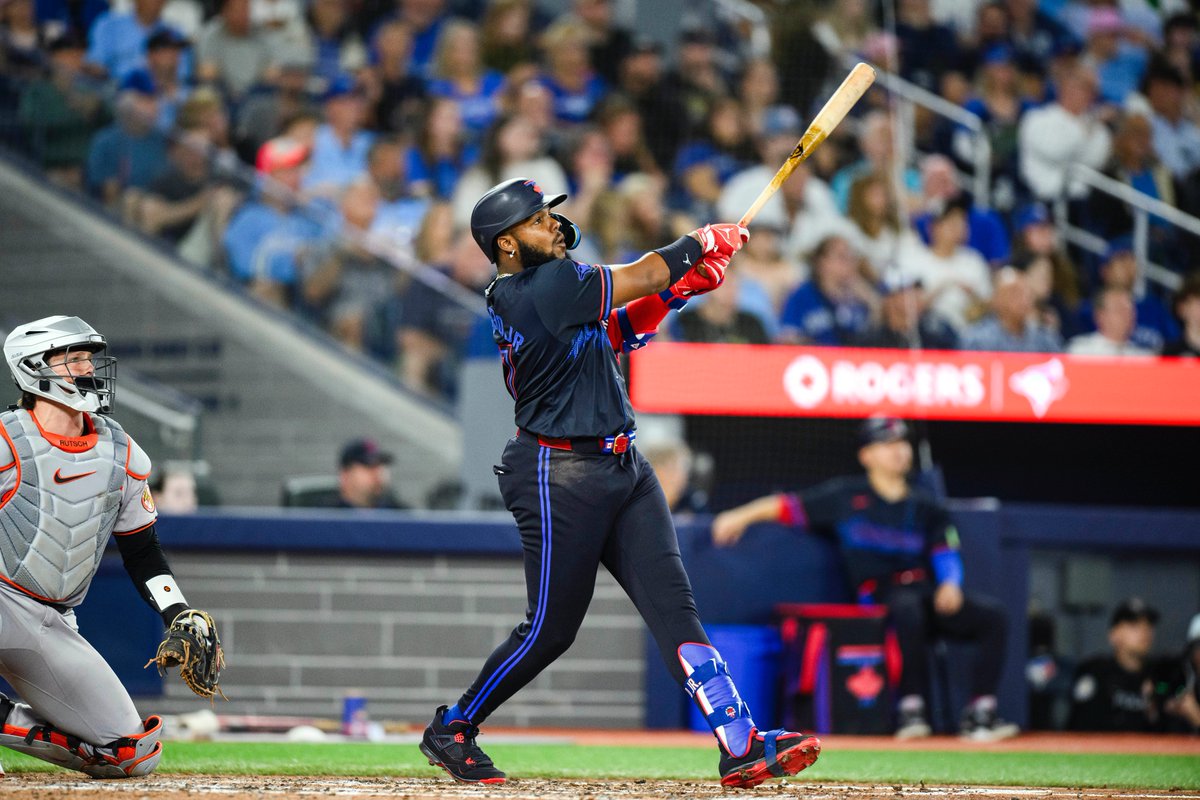 Vladdy Jr. collects his 10th home run over his last 20 games 😮
