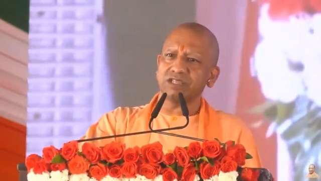 आजादी अचानक हमें नहीं मिली। आजादी के लिए एक लंबा संघर्ष हुआ था...