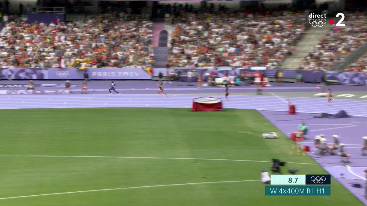 #Paris2024 | 🇫🇷 Quel finish d'Amandine Brossier !! Les filles du 4x400 m se qualifient pour la finale en arrachant la troisième place. 🔥 📺 Suivez le direct :