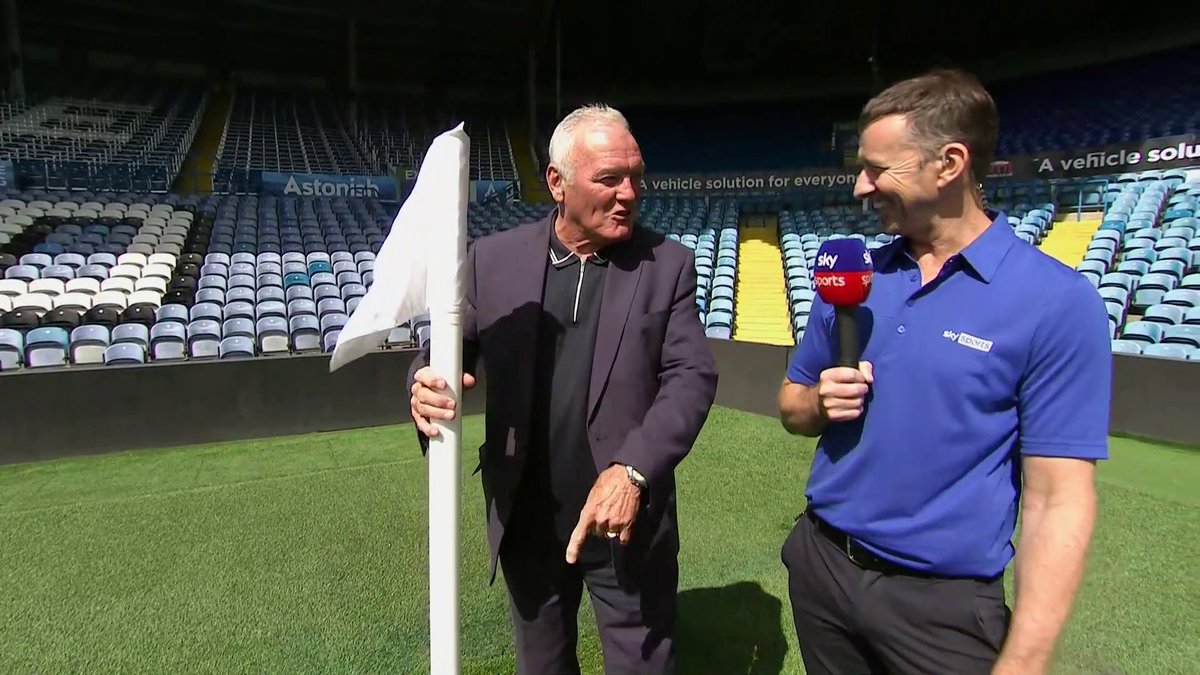 "Oh I'll be singing it again tomorrow!" 🎵 Eddie Gray and Simon Grayson are looking forward to Leeds United being back in action at Elland Road tomorrow 🏟️ #EFLisBack |