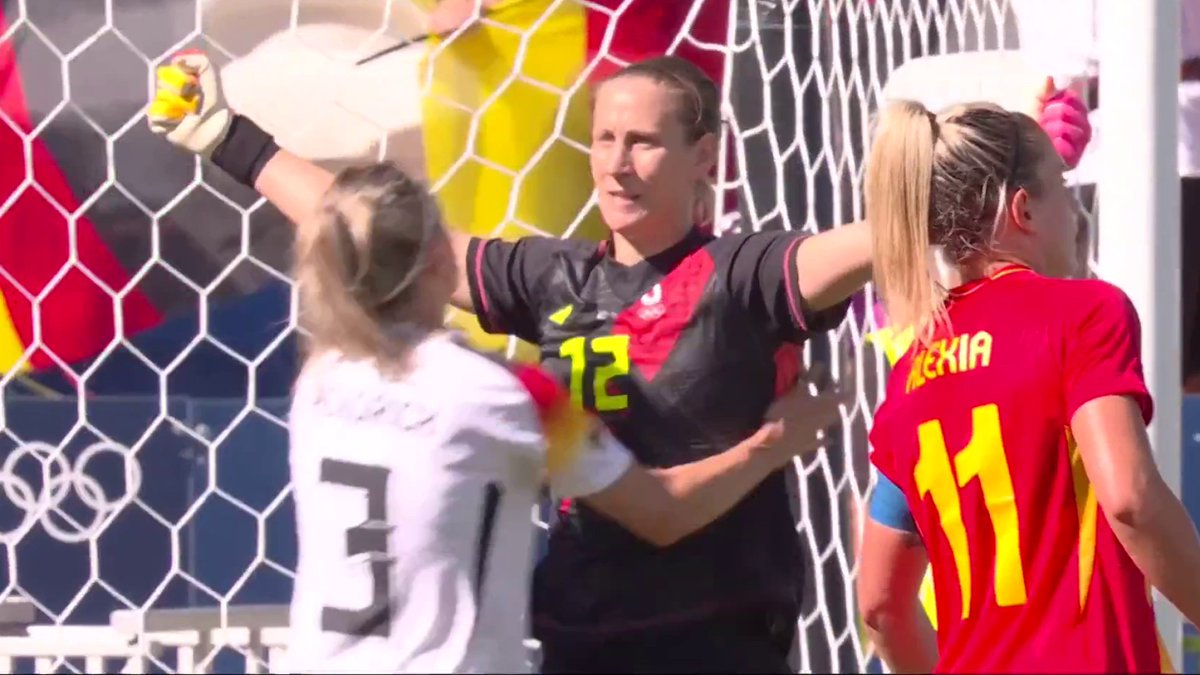 "BERGER HÄLT IHHHHNN!" 😍😱 In der neunten Minute der Nachspielzeit, Das gibt's doch nicht. BRONZE. 🥉 Dann brechen alle Dämme. 🤩🇩🇪 #dfb #paris2024 #olympics