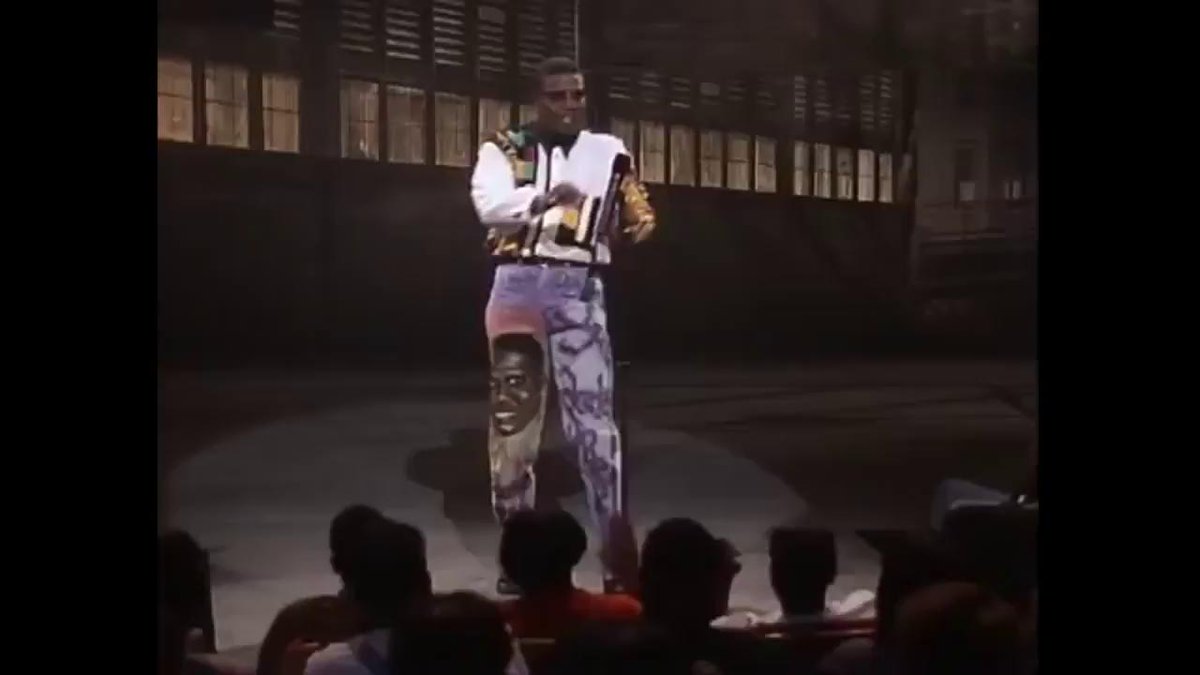 Bernie Mac died 16 yrs ago today. If you haven't seen one of the most famous sets in the history of stand up, here ya go. The guy before him bombed.