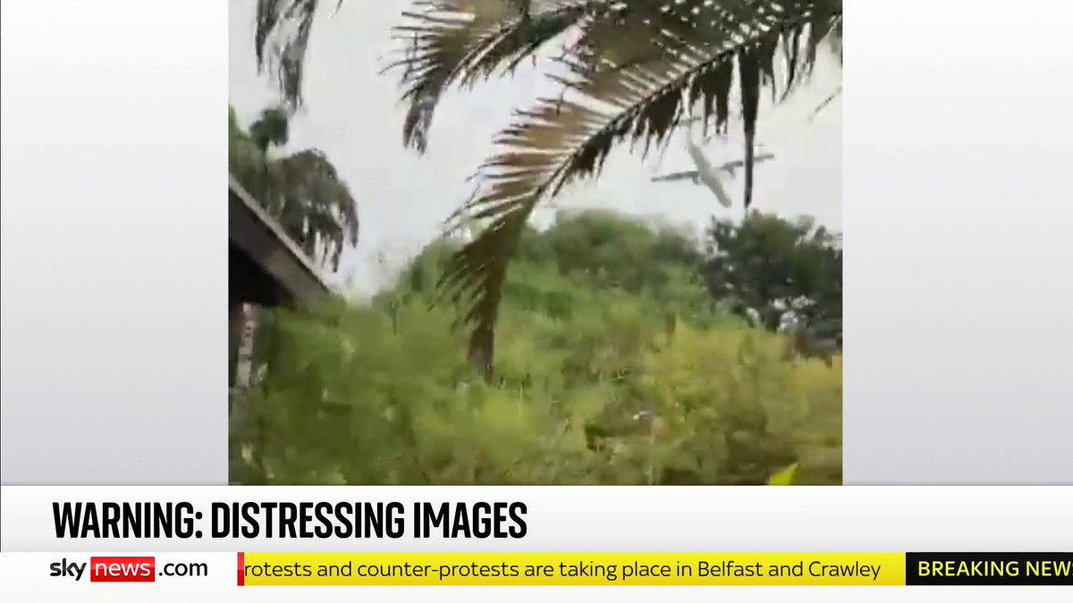 A passenger plane carrying 62 people, four of whom were crew members, has crashed in the city of Vinhedo in Sao Paulo state, Brazil. ⚠️ WARNING: This video shows the moments before the plane crashes and the aftermath. Latest: 📺 Sky 501 and Virgin 602