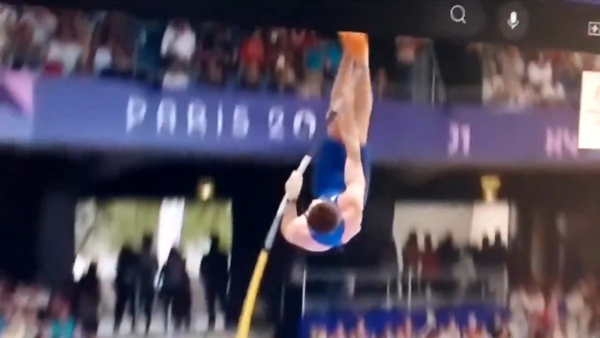 French pole vaulter Anthony Ammirati has been eliminated from the Olympics after his 'manhood' tipped the bar. Alex Phillips: "He has a sizeable plank!" 📺 PLANK OF THE WEEK ► Mike Graham 🇬🇧 Alex Phillips Russell Quirk will geddes
