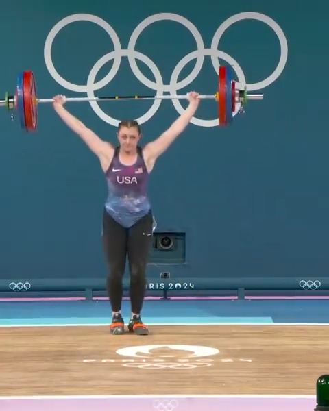 Olivia Reeves set a new Olympic record, snatching 117kg (258 lbs) en route to a GOLD MEDAL! 💪 USA Weightlifting | #ParisOlympics
