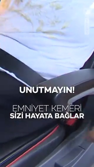 Şehirlerarası otobüslerde, yolculuk boyunca emniyet kemeri takmak zorunlu. ⚠️Unutmayın! Emniyet kemeri sizi hayata bağlar.