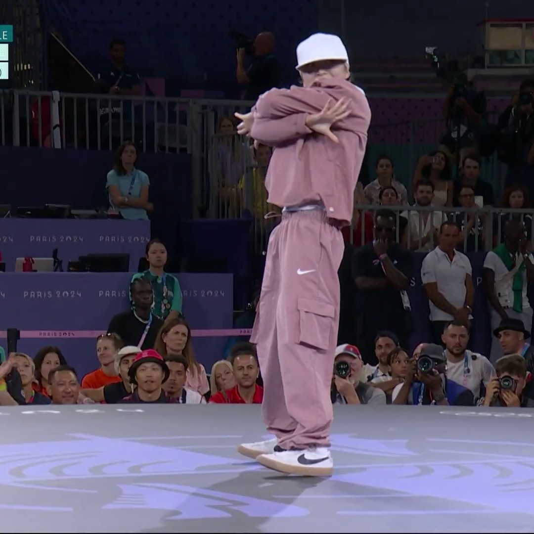 The 𝐟𝐢𝐫𝐬𝐭-𝐞𝐯𝐞𝐫 women's Breaking gold medalist at the Olympics 🥇🕺 Japan's Ami Yuasa wrote her name in the history books forever with this moment! #Paris2024