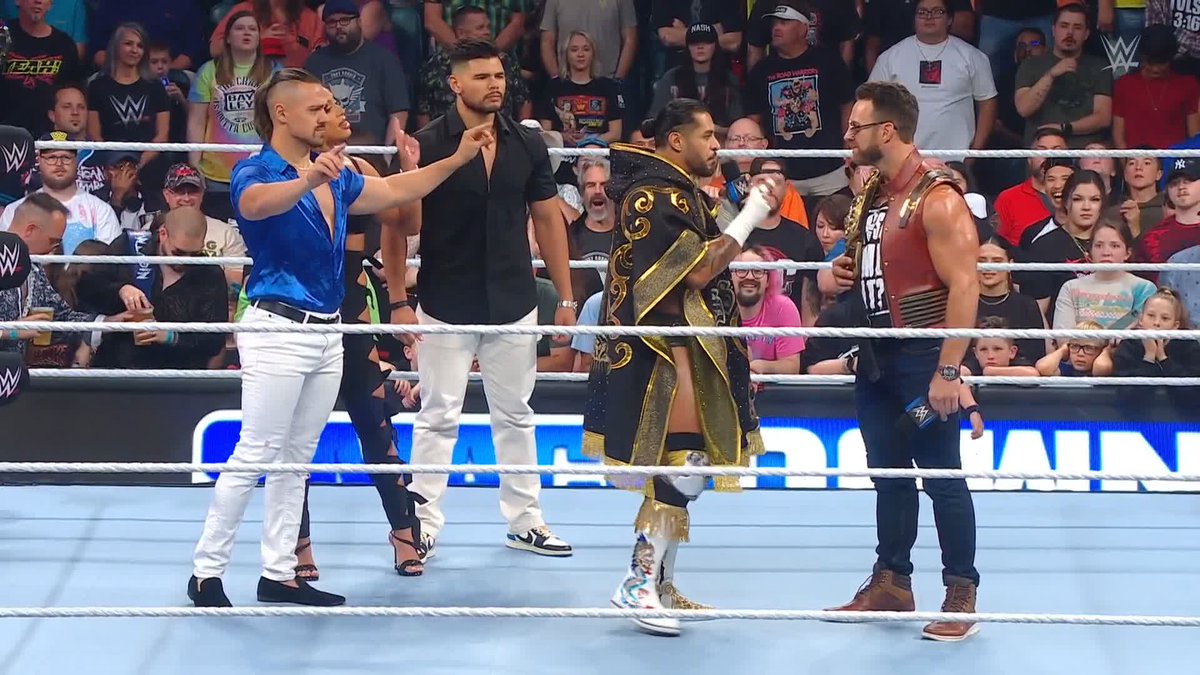 ES-CO-BAR, SI! or LA Knight, YEAH?! EVERYONE wants LA Knight’s #USTitle! #SmackDown