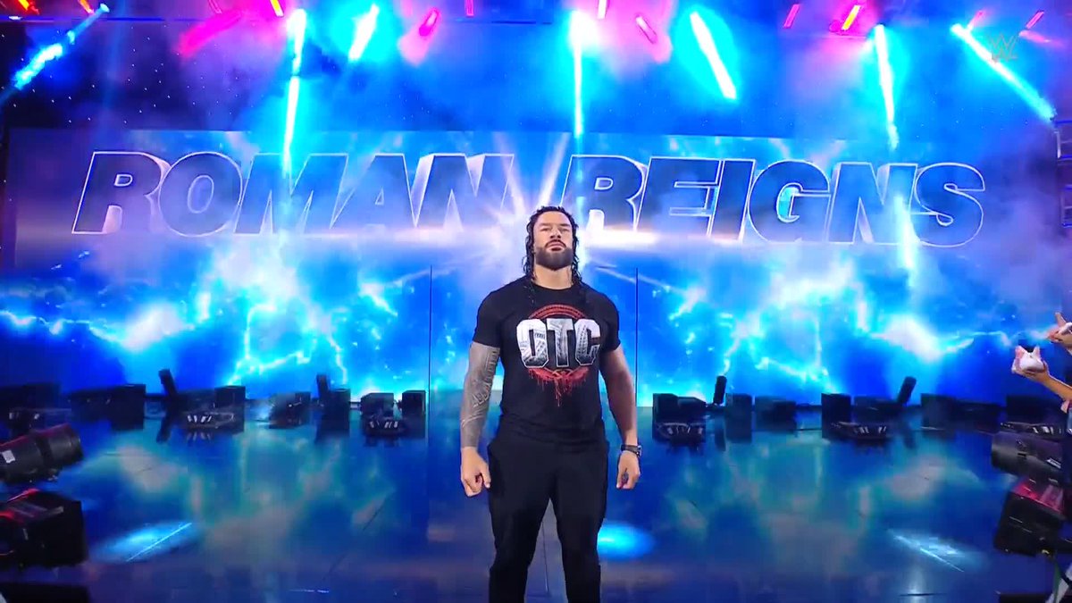 "I'm the Tribal Chief now." Solo Sikoa is asking Roman Reigns for a fight... ๐ค #SmackDown