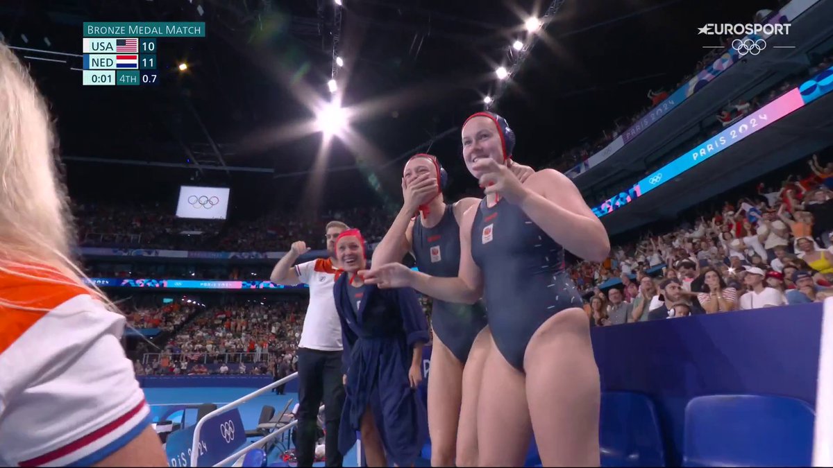 🔥🇫🇷 | Alles of niets. En het is alles! Nederland scoort in de laatste seconde en pakt het brons 🥉🥉 #Paris2024 📺 Stream Paris 2024 op HBO Max