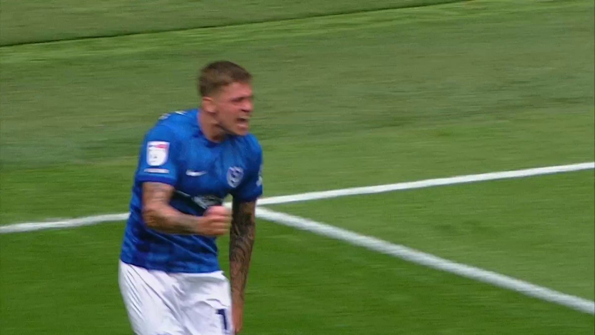 GAME ON at Elland Road! 👊 Elias Sørensen equalises for Portsmouth! 🔵