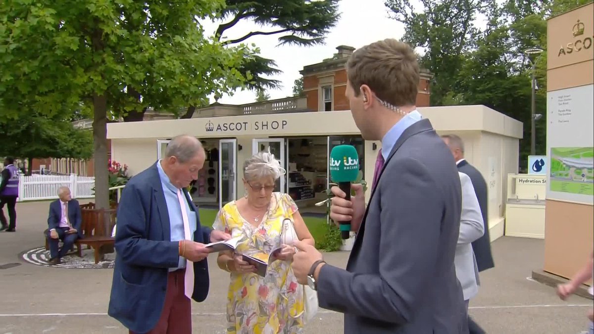 Careful Oli Bell ๐คฃ The realisation on his face is incredible #ITVRacing