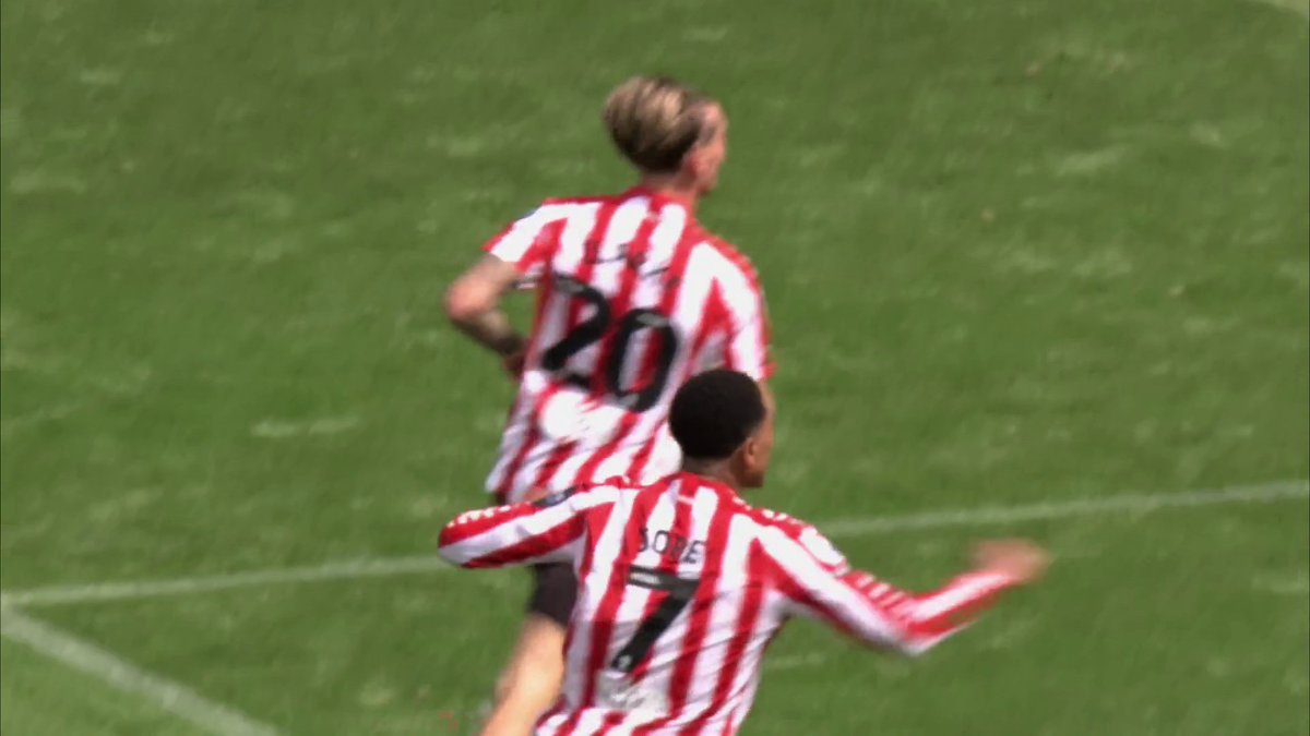 A trademark Jack Clarke goal to double Sunderland's lead! 🔴⚪