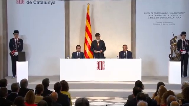 Dice q quiere gobernar para todos, pero quita la bandera de todos…