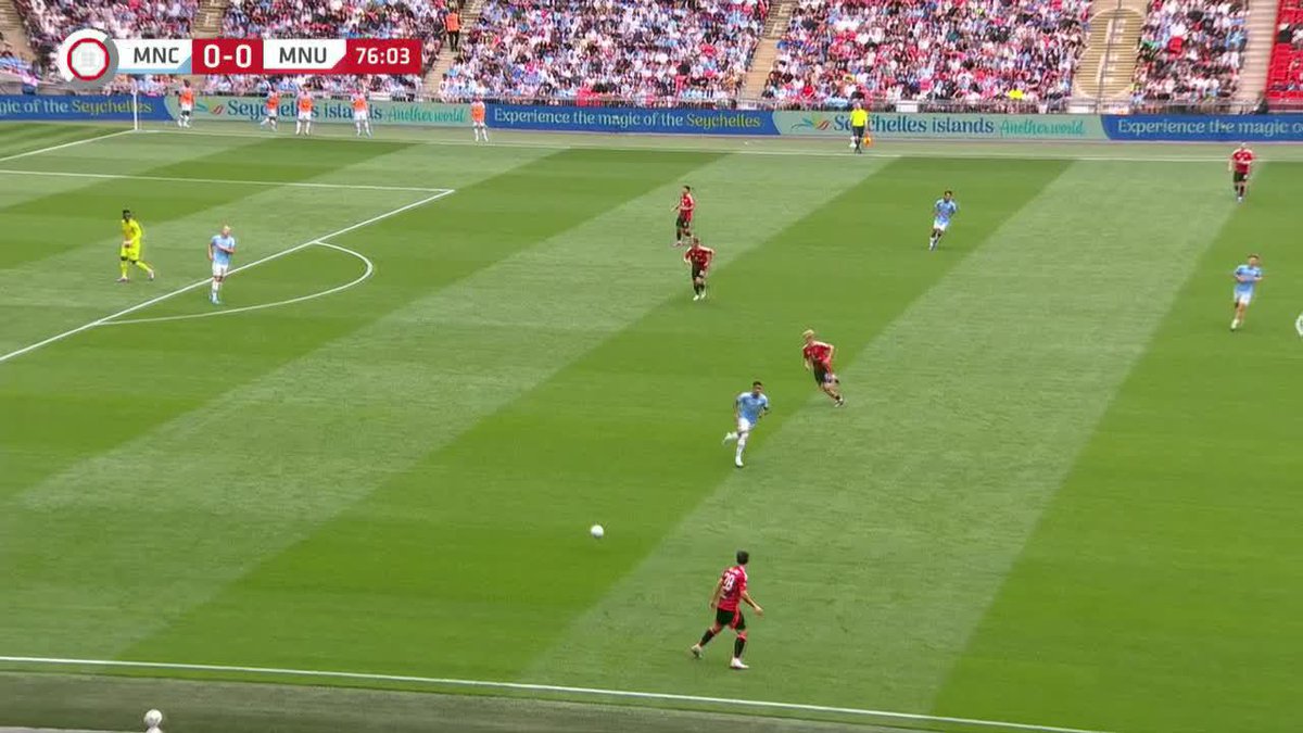GARNACHO GIVES MAN UNITED THE LEAD! WHAT A FINISH 👏