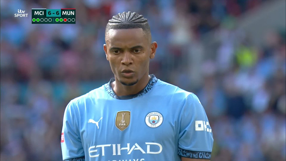 The moment Manuel Akanji won the Community Shield for Man City 🏆 #ITVFootball | #CommunityShield