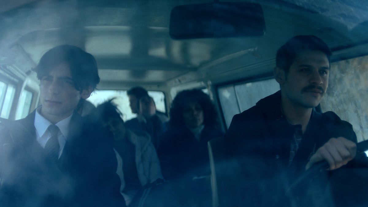 No volveré a escuchar "Baby Shark" de la misma forma. 😆 Ya está disponible la temporada final de 'The Umbrella Academy'. ☂️