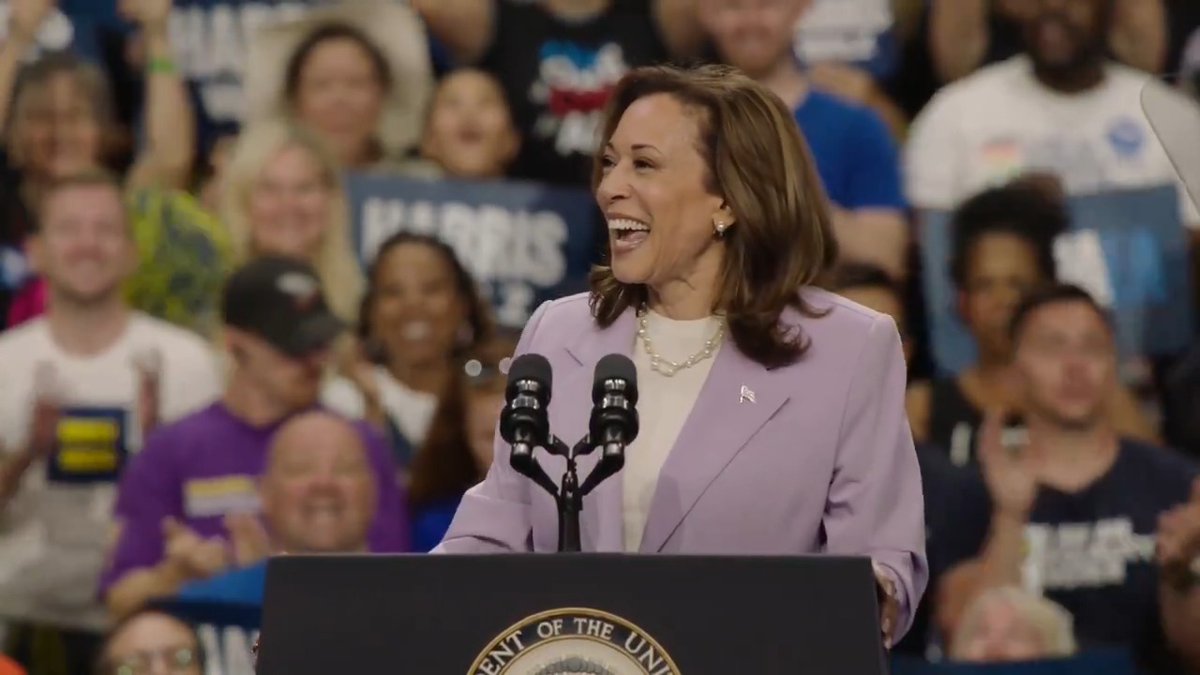 Vice President Harris celebrates @USAbasketball and U.S. Women's National Soccer Team’s Olympic wins: “Team USA continues to make our nation proud!” 🥇🥇