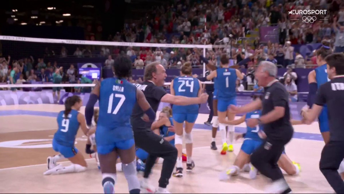 COSA AVETE FATTO RAGAZZE?! SIAMO IN LACRIMEEEEEEEEEEEEEEEEEEEEEEEEEEEEEEEEEEEEEEEEEEEEEEEEEEEEEEEEEEEEEEEEEEEEEEEEEEEEEE 🥇😭 #HomeOfTheOlympics #Paris2024 #ItalVolley #Volleyball #Pallavolo
