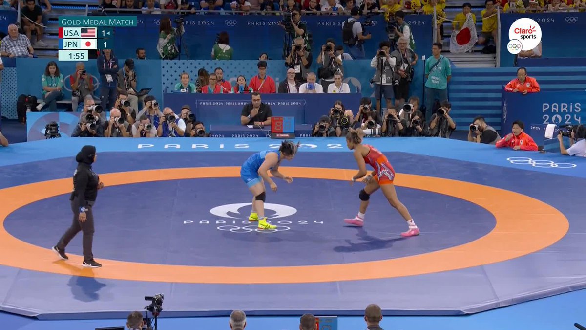 #Paris2024 | ¡QUE MOMENTO TATIANA 😍! Los últimos segundos de la victoria de la colombiana Tatiana Rentería sobre Génesis Reasco de Ecuador. Tatiana solo tiene 23 años, y ya es podio mundial y podio olímpico en la lucha libre 🤼‍♀️. 🎥: Claro Sports