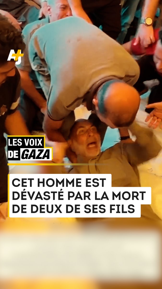 “Mon Dieu, emmène-moi avec eux.” Ce Palestinien est en état de choc après la mort de deux de ses fils, tués dans un bombardement israélien à Khan Younes.