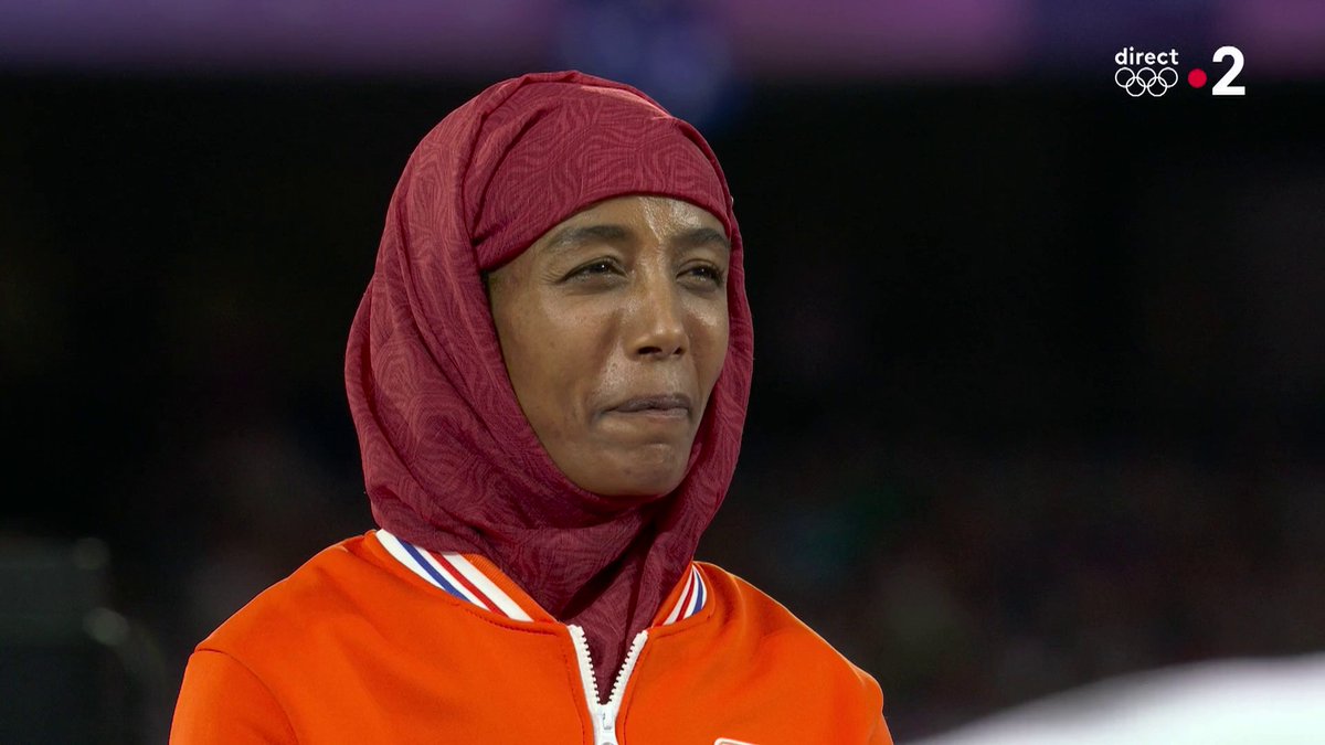 Une femme voilée réfugiée remporte la dernière médaille d’or des JO. C’est la plus belle image de ces Jeux ! 🙏❤️