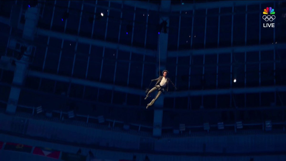 IT'S A BIRD. IT'S A PLANE. IT'S TOM CRUISE! 🤯 #ParisOlympics | #ClosingCeremony
