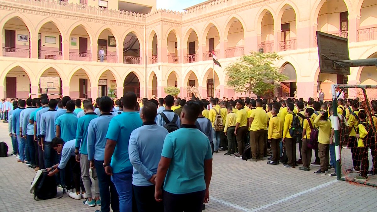 قرار بإغلاق المدارس السودانية في #مصر لحين "توفيق أوضاعها".. و قلق من أولياء أمور الطلاب السودانيين حول مستقبل أطفالهم الدراسي #أخبار_الصباح #قناة_العربية
