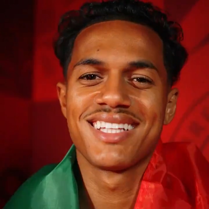 Fábio Carvalho is a Bee 🐝 🇵🇹