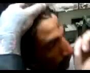 عندما قاموا عناصر من ميليشا حزب الله اللبناني باعتقال المدنيين السوريين و ثم كتبوا على جباههم عبارات طائفية ومن ثم يخرج علينا المنافقون ويدافعون عن الحزب ويتهمونا بالطائفية