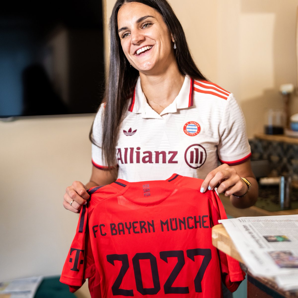 It's meant to be. ✨ #FCBayern #MiaSanMia #Jovi2027