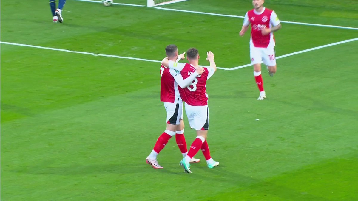"Cool, calm, collected" 😤 Fleetwood Town equalise against West Brom! 👊