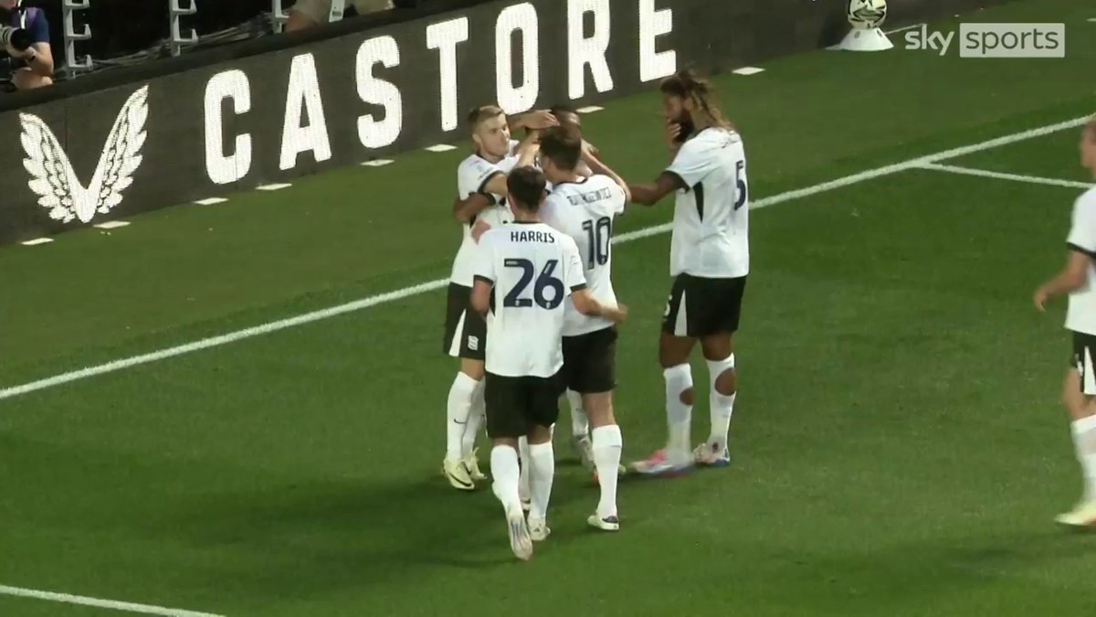 "THAT IS OUT OF THIS WORLD." 🚀 What a goal from Brandon Khela for Birmingham City! 😍😱