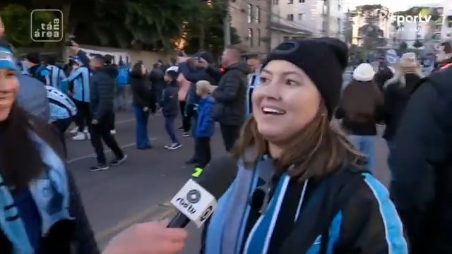 "Bah, só não sei falar o nome" 😁😁 Martin Braithwaite já conquistou a torcida do Grêmio, mas que é difícil pronunciar o nome do dinamarquês, isso é! Reforço importante do Tricolor na Libertadores