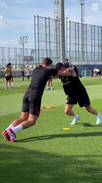Lewy 🆚 Christensen