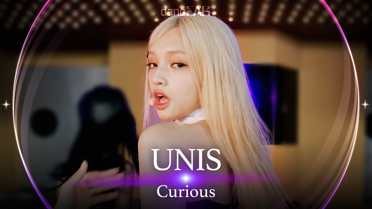 요즘 엡떠 외출 전 루틴 : 너만 몰라 #댄스이어 보면서 준비하기 단점 #유니스 라이브 감탄하느라 맨날 약속 늦 ㄴ#UNIS 그만 보고 빨리 나와 #너만몰라 #CURIOUS UNIS #dancEAR 👉