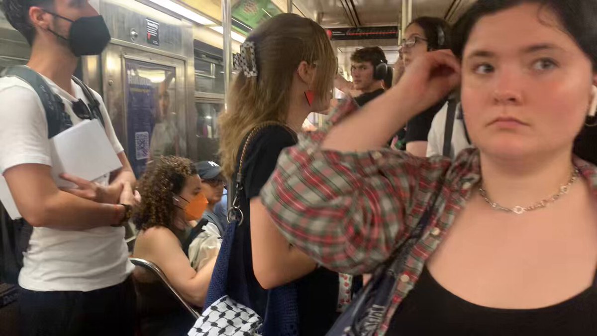 I just happened to be on the NYC subway and this happened —