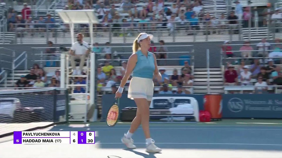 Now that's what we call "battling it out" 🤯 Anastasia Pavlyuchenkova | #CincyTennis