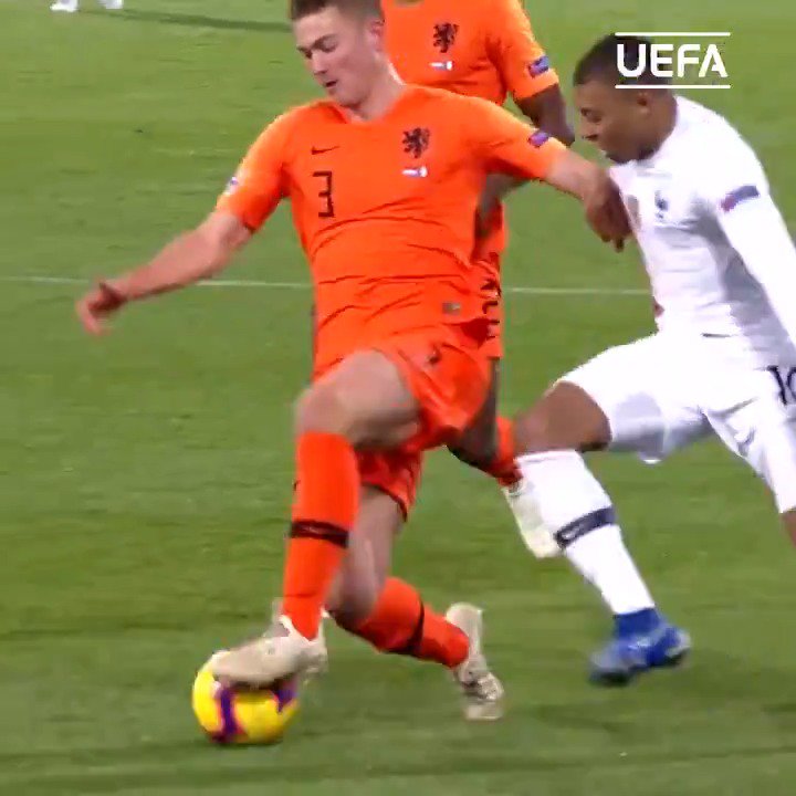 A foot race against Kylian Mbappe? Absolutely no problem, mate. 🤷♂️🇳🇱
