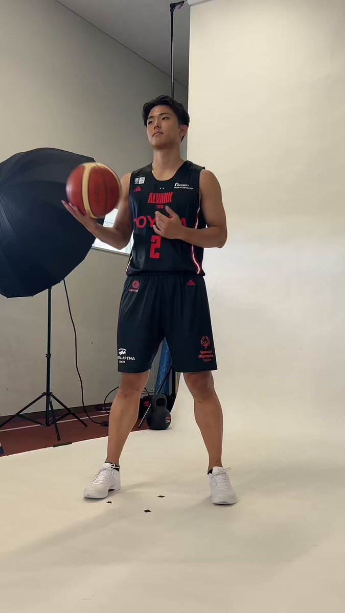 ⚫️公式撮影day🔴 大倉颯太選手のadidas ALVARK ユニフォーム着用を初公開📸 大倉颯太 Sota Okura #アルバルク東京 #WE #大倉颯太