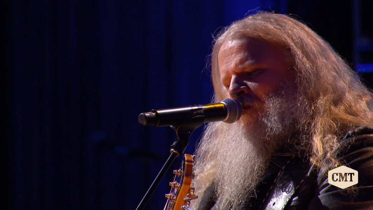 Doing ALABAMA proud with this performance of "Angels Among Us" 👏🪽 #CMTGiants Jamey Johnson